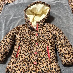 Amazon Essentials Leopard Print Kids Puffer Jacket